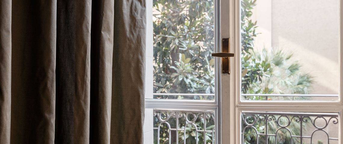 Fenster Vorhang blickdicht in Braun dekorativer Knitter-Look