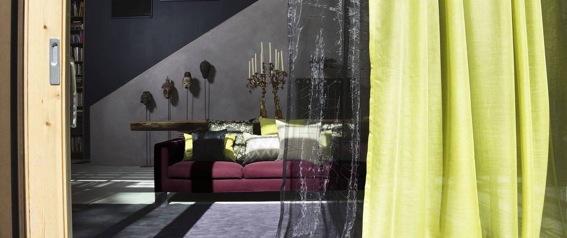 Vorhänge schwarz transparent Einrichtung gotischer Stil