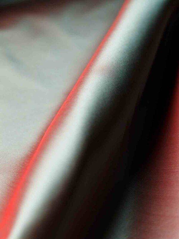 Vorhangstoff ATOMIC einzigartiger Glanz und moderne Farben