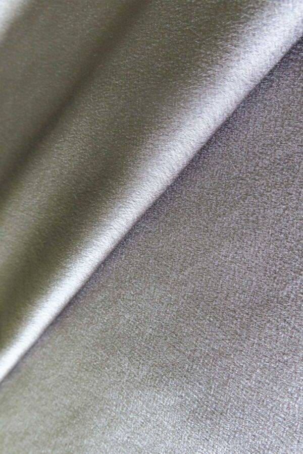 Stoffmuster Detail IDRA feiner Nachtvorhang edler Glanz Fischbacher