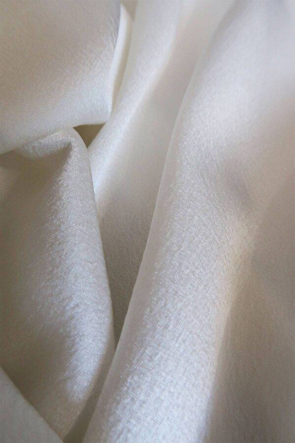 Stoffmuster IDRA Nachtvorhang nach Mass edler Glanz