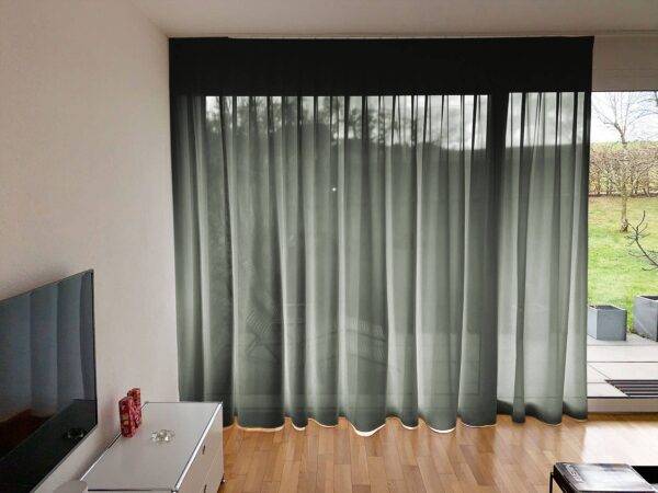 Transparenter Tagvorhang OPTIMA nach Mass basaltgrau