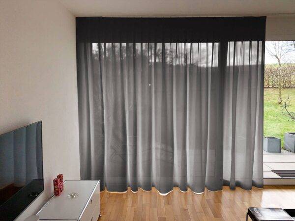 Transparenter Tagvorhang OPTIMA nach Mass betongrau