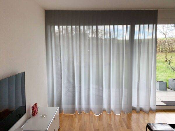 Transparenter Tagvorhang OPTIMA nach Mass Grauweiss