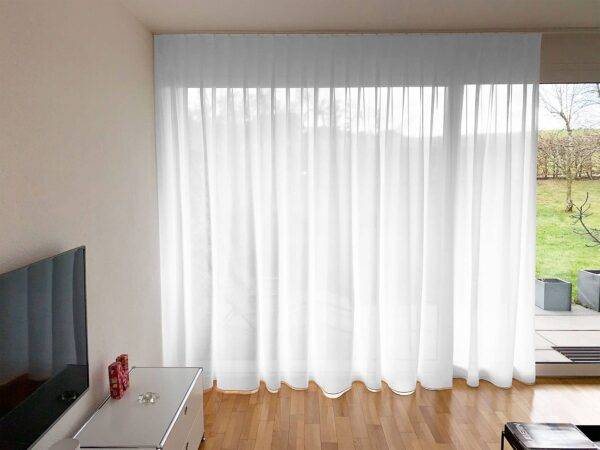 Transparenter Tagvorhang OPTIMA nach Mass Weiss