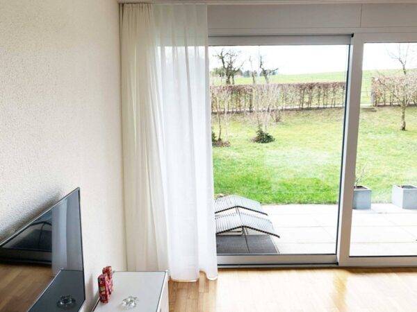 Tagesvorhang Antibakteriell OPTIMA im Raum weiss