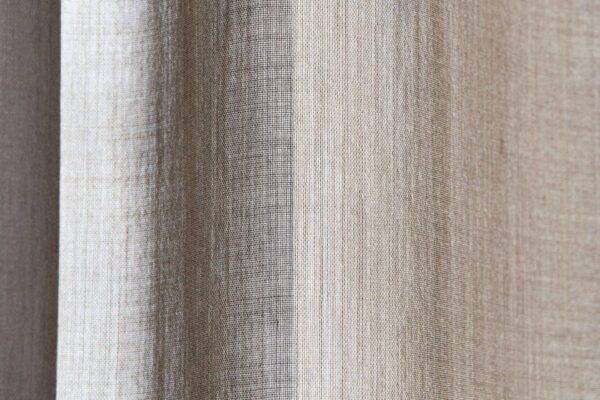 MEDLEY von Kvadrat Tagesvorhang MEDLEY von Kvadrat Tagesvorhang