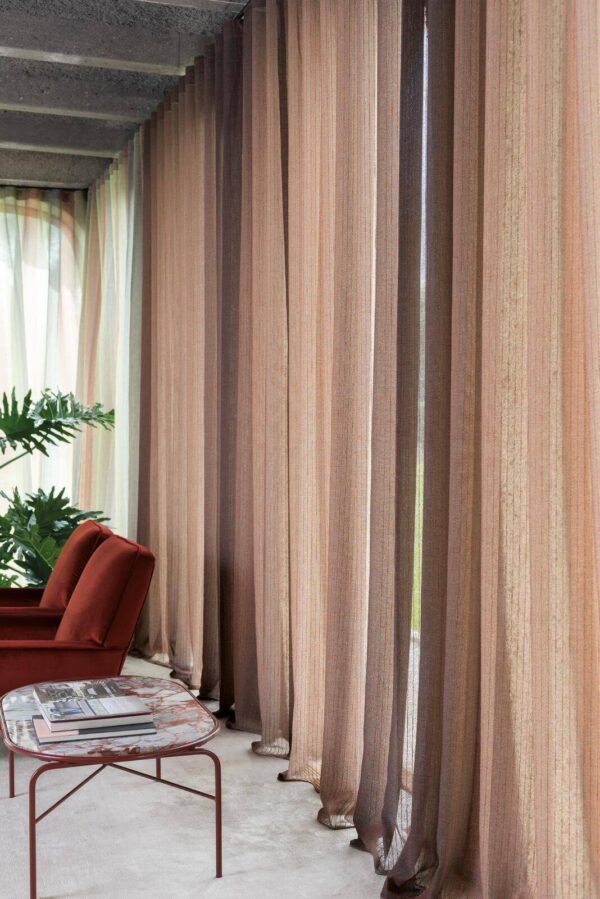 OSIAN offener Tagesvorhang nach Mass Seitenansicht